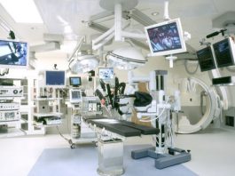 مسئول فنی تجهیزات پزشکی چه کسی است؟