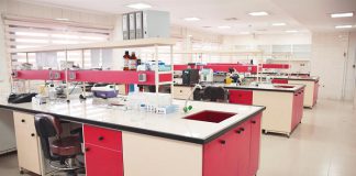 تجهیزات بخش آزمایشگاه بیمارستان