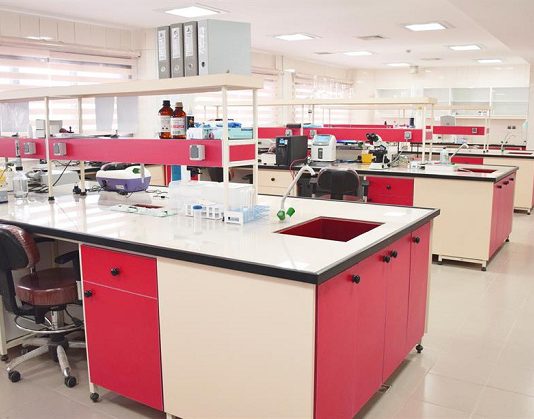 تجهیزات بخش آزمایشگاه بیمارستان