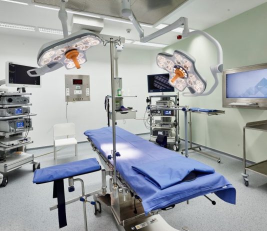 تجهیزات بخش جراحی بیمارستان